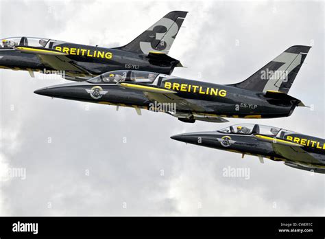 tomahawk l39 albatros breitling|L.